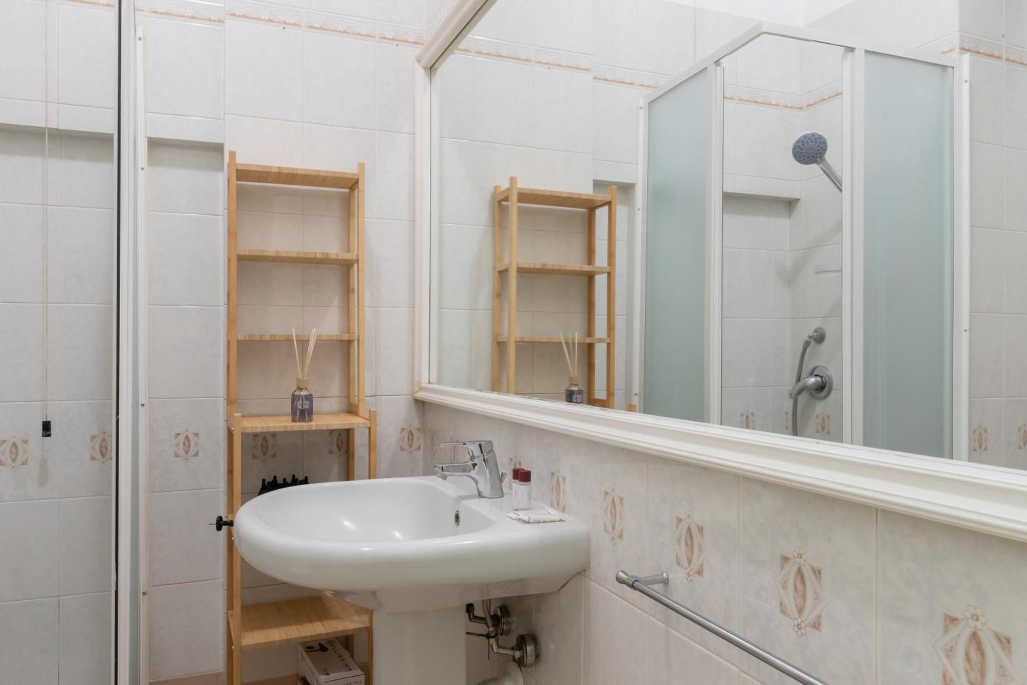 Sanzio City Escape - 15Min From Duomo Apartment Milano Exterior foto